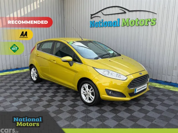 Ford Fiesta Hatchback, Petrol, 2015, Yellow