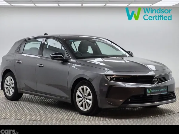 Opel Astra Hatchback, Petrol, 2023, Grey