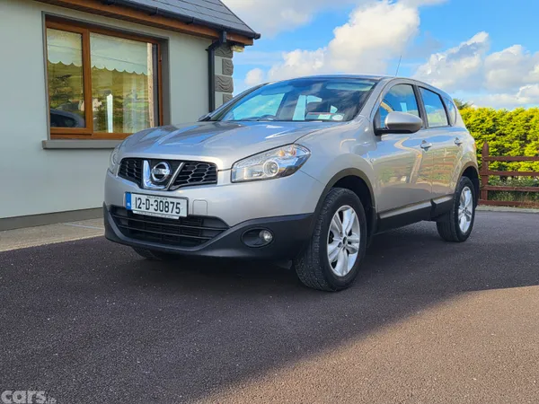 Nissan Qashqai Hatchback, Diesel, 2012, Silver