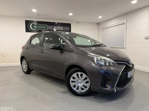 Toyota Yaris Hatchback, Petrol, 2015, Grey