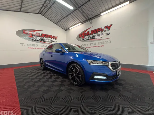 Skoda Octavia Hatchback, Petrol Hybrid, 2022, Blue