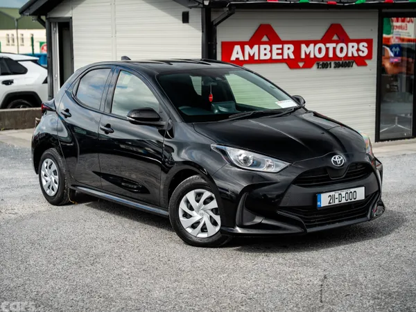 Toyota Yaris Hatchback, Petrol, 2021, Black