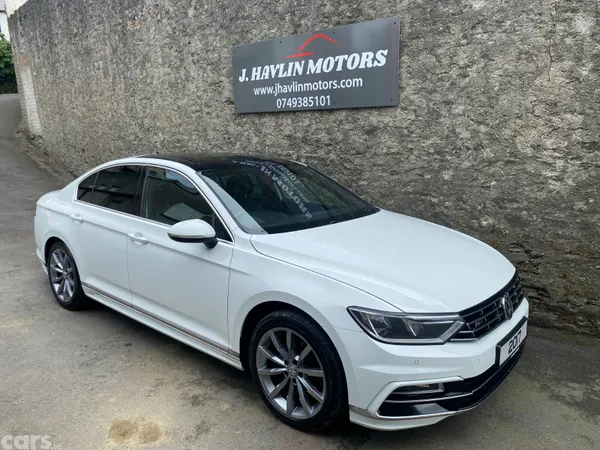 Volkswagen Passat Saloon, Diesel, 2017, White