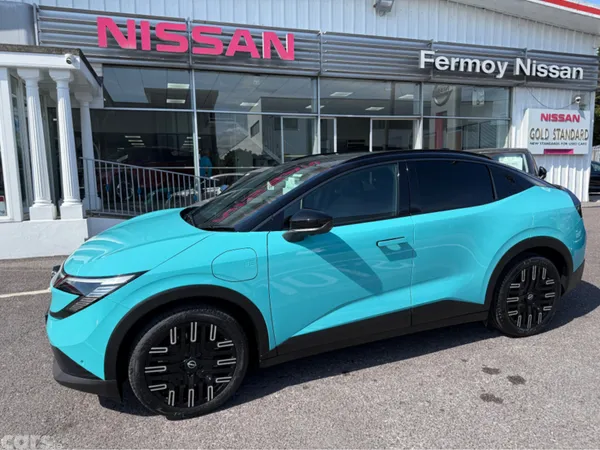Nissan Leaf Hatchback, Electric, 2027, Blue