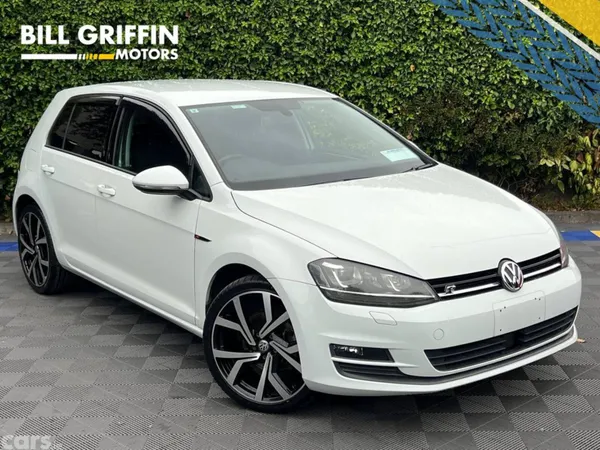 Volkswagen Golf Hatchback, Petrol, 2015, White