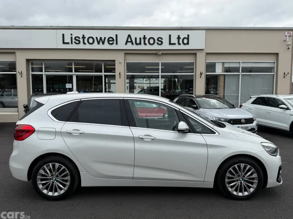 BMW 2-Series Hatchback, Diesel, 2019, White
