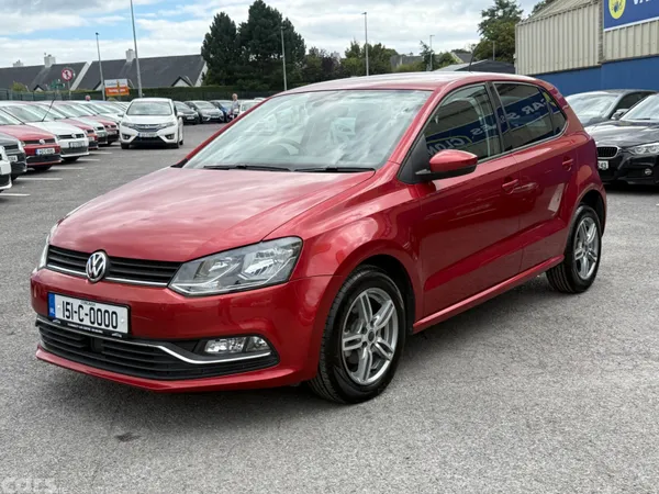Volkswagen Polo Hatchback, Petrol, 2015, Red