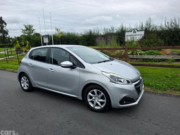 Peugeot 208 Hatchback, Petrol, 2016, Grey