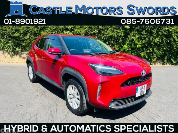 Toyota Yaris Cross Hatchback, Petrol Hybrid, 2021, Red