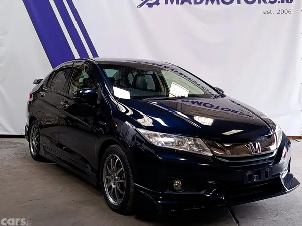 Honda Grace Saloon, Petrol Hybrid, 2016, Blue