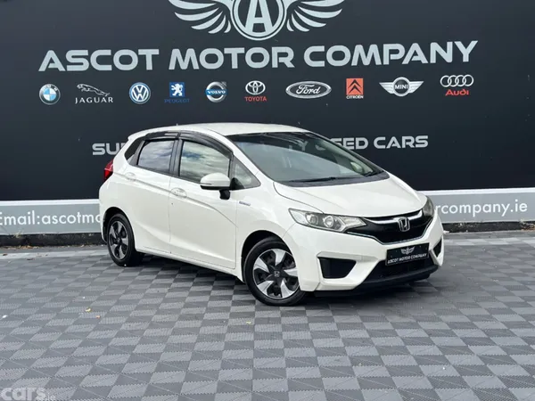 Honda Fit Hatchback, Petrol Hybrid, 2017, White