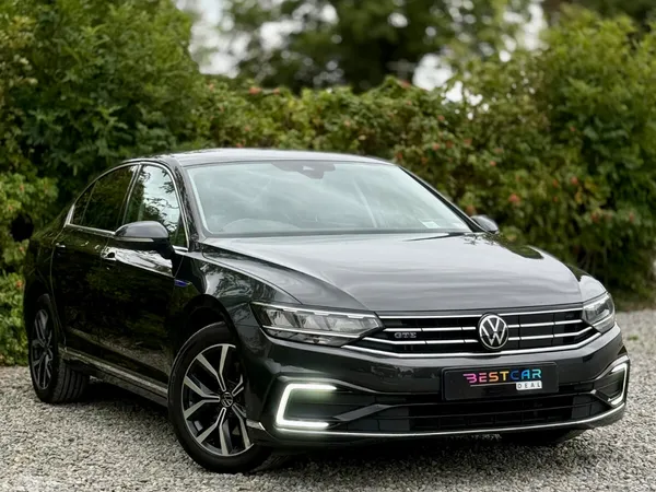 Volkswagen Passat Saloon, Petrol Plug-in Hybrid, 2021, Grey