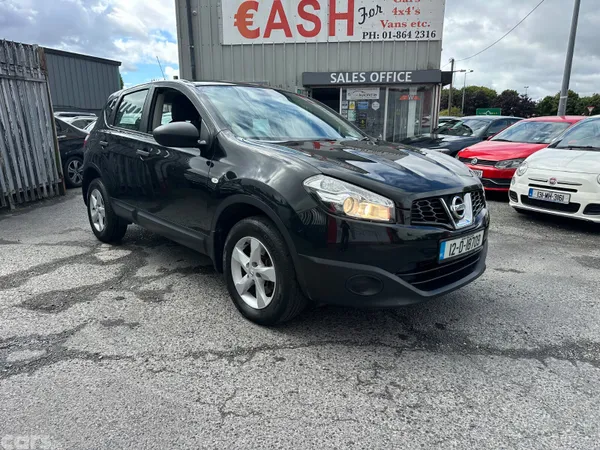 Nissan Qashqai Hatchback, Diesel, 2012, Black