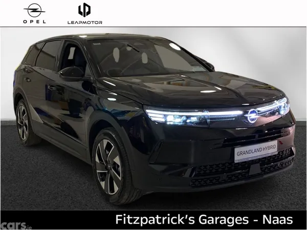 Opel Grandland SUV, Petrol Hybrid, 2026, Black