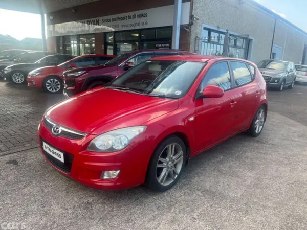 Hyundai i30 Hatchback, Diesel, 2011, Red