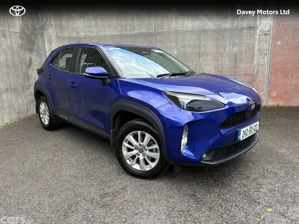 Toyota Yaris Cross Hatchback, Petrol Hybrid, 2024, Blue