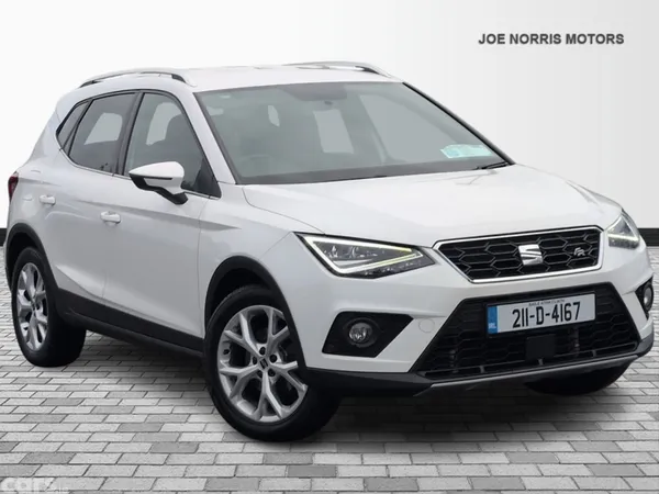 SEAT Arona Hatchback, Petrol, 2021, White