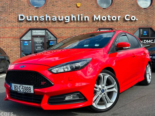 Ford Focus Hatchback, Diesel, 2018, Red
