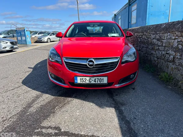 Opel Insignia Saloon, Diesel, 2015, Red