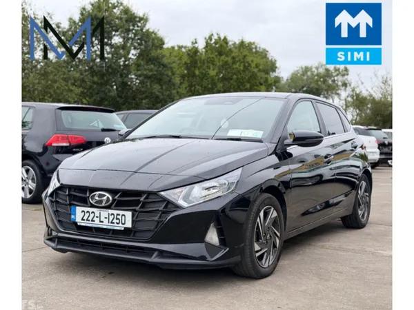 Hyundai i20 Hatchback, Petrol, 2022, Black