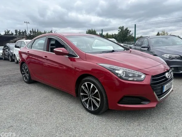 Hyundai i40 Saloon, Diesel, 2017, Red