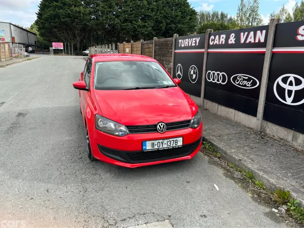 Volkswagen Polo Hatchback, Petrol, 2011, Red