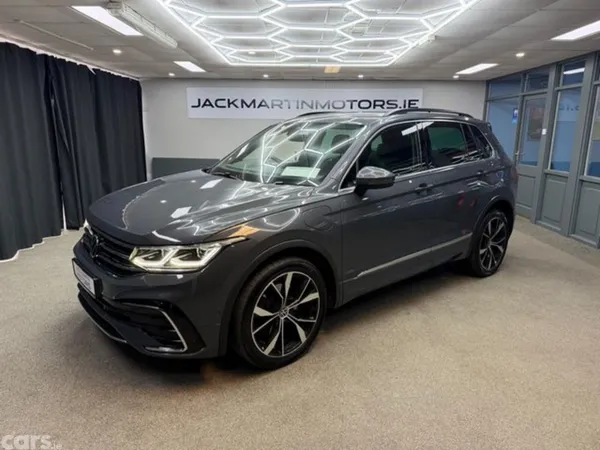 Volkswagen Tiguan SUV, Petrol Plug-in Hybrid, 2023, Grey