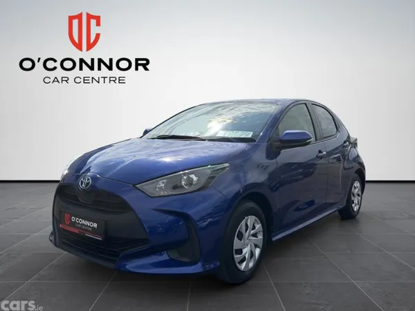 Toyota Yaris Hatchback, Petrol Hybrid, 2022, Blue