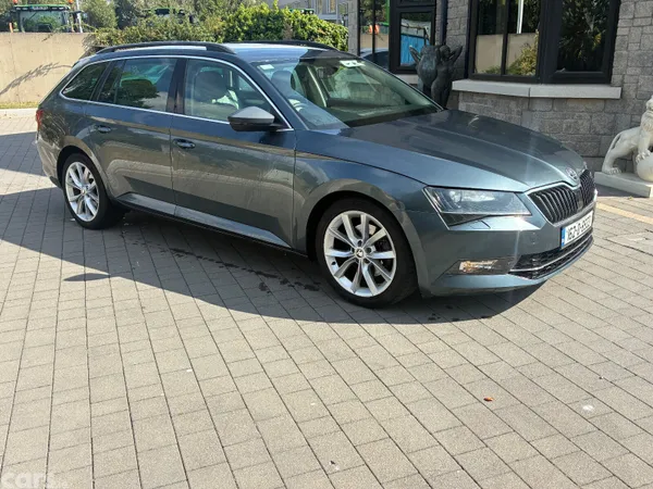 Skoda Superb Estate, Diesel, 2016, Grey