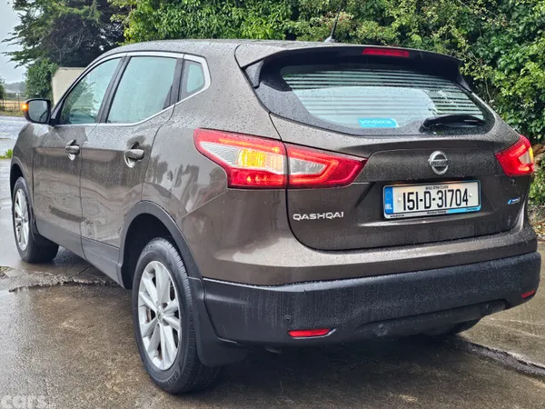 Nissan Qashqai Hatchback, Diesel, 2015, Brown