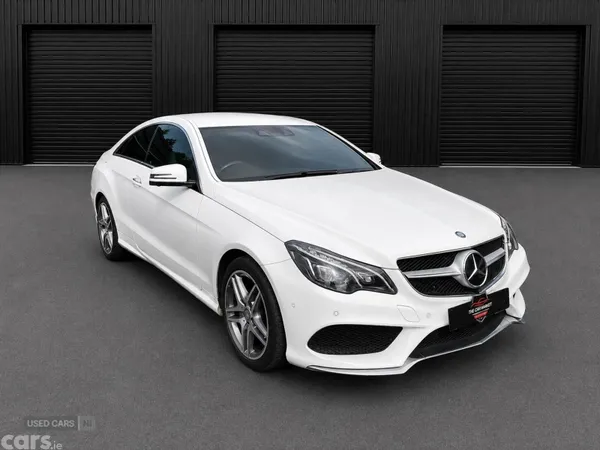 Mercedes-Benz E-Class , Petrol, 2015, White