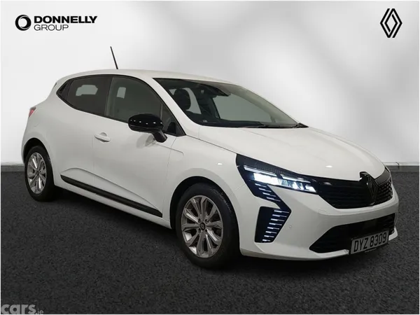 Renault Clio Hatchback, Petrol, 2026, White