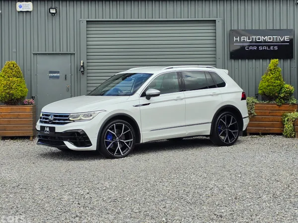 Volkswagen Tiguan SUV, Petrol, 2022, White