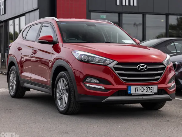Hyundai Tucson MPV, Diesel, 2017, Red