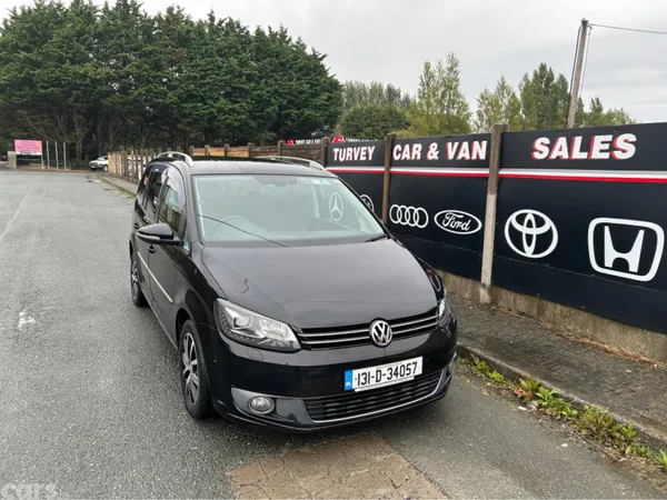 Volkswagen Touran MPV, Petrol, 2013, Black