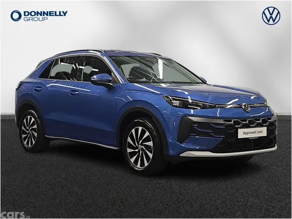 Volkswagen T-Roc Hatchback, Petrol, 2026, Blue