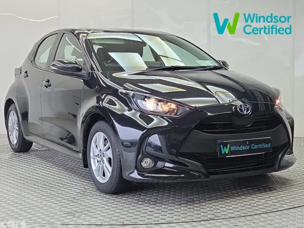 Toyota Yaris Hatchback, Petrol Hybrid, 2022, Black