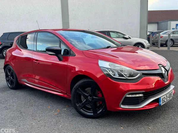 Renault Clio Hatchback, Petrol, 2015, Red