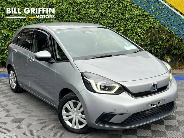 Honda Fit Hatchback, Petrol Hybrid, 2021, Silver