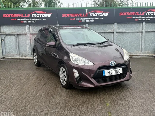 Toyota Aqua Hatchback, Petrol Hybrid, 2015, White