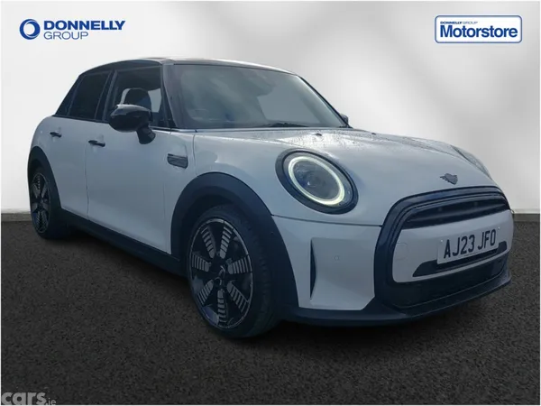 Mini Cooper Hatchback, Petrol, 2023, White