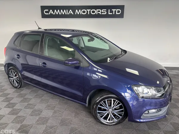 Volkswagen Polo Hatchback, Petrol, 2016, Blue