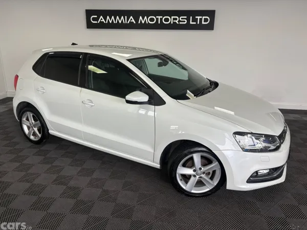 Volkswagen Polo Hatchback, Petrol, 2016, Blue