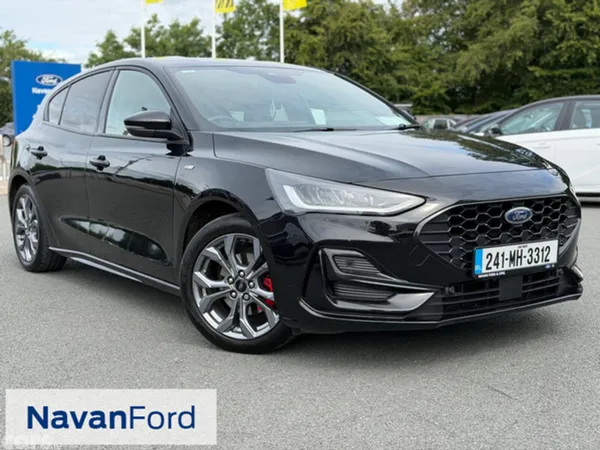 Ford Focus Hatchback, Petrol, 2024, Black