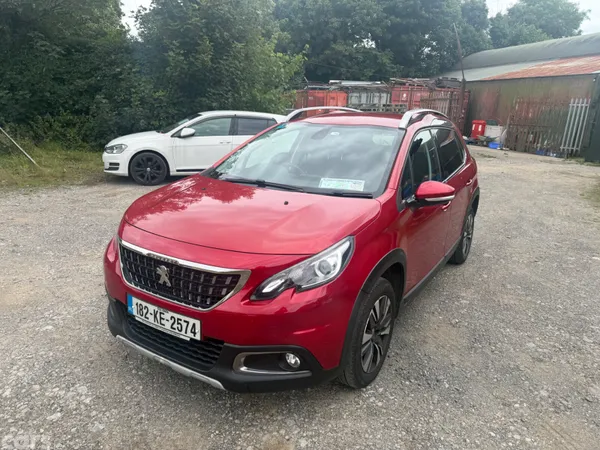 Peugeot 2008 Hatchback, Petrol, 2018, Red