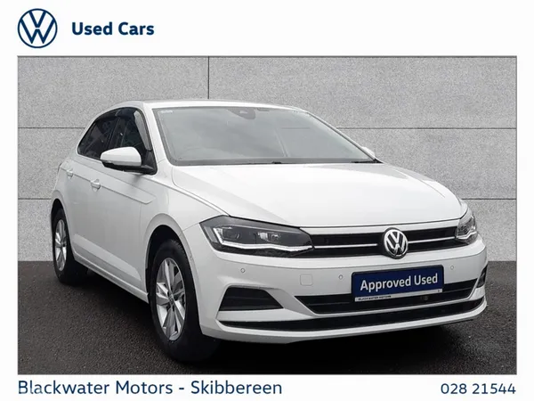 Volkswagen Polo Hatchback, Petrol, 2020, White