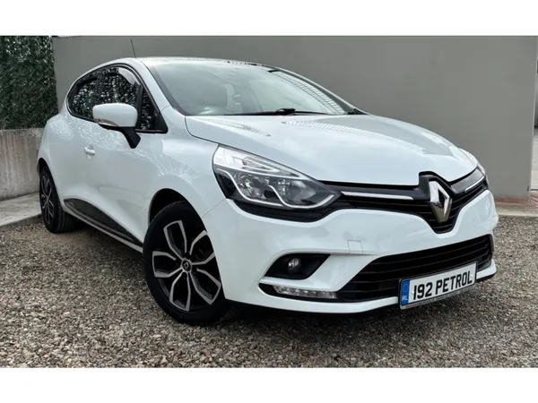 Renault Clio Hatchback, Petrol, 2019, White