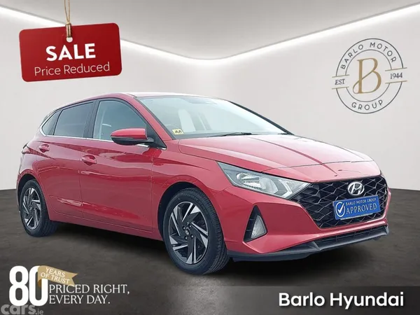 Hyundai i20 Hatchback, Petrol, 2023, Red