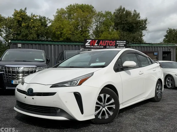 Toyota Prius Saloon, Petrol Hybrid, 2021, White