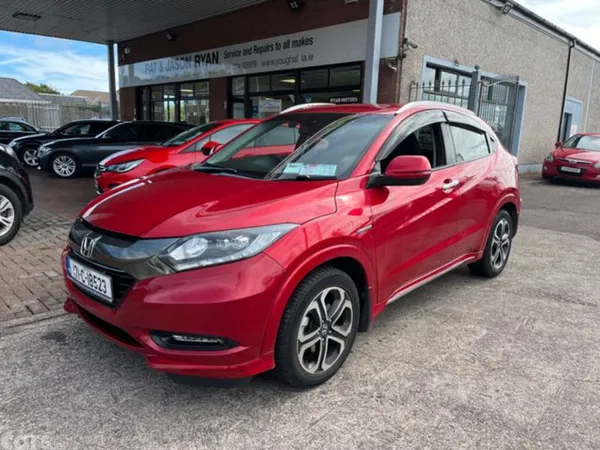 Honda Vezel MPV, Petrol Hybrid, 2017, Red